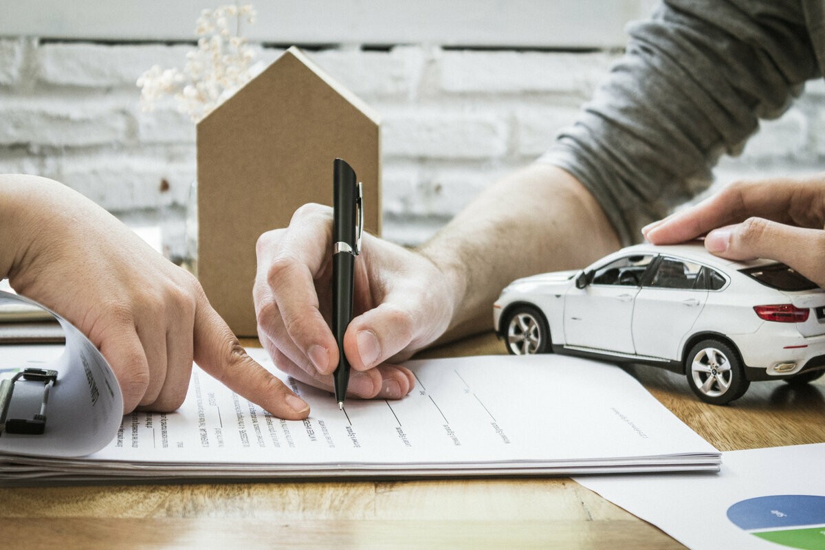 Плюсы и минусы приобретения автомобиля у частного лица: Все, что вам нужно знать перед сделкой